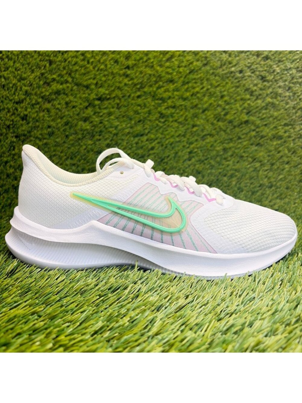 Nike Downshifter 11 Womens Size 9 White Green Athletic Running Shoes Sneakers